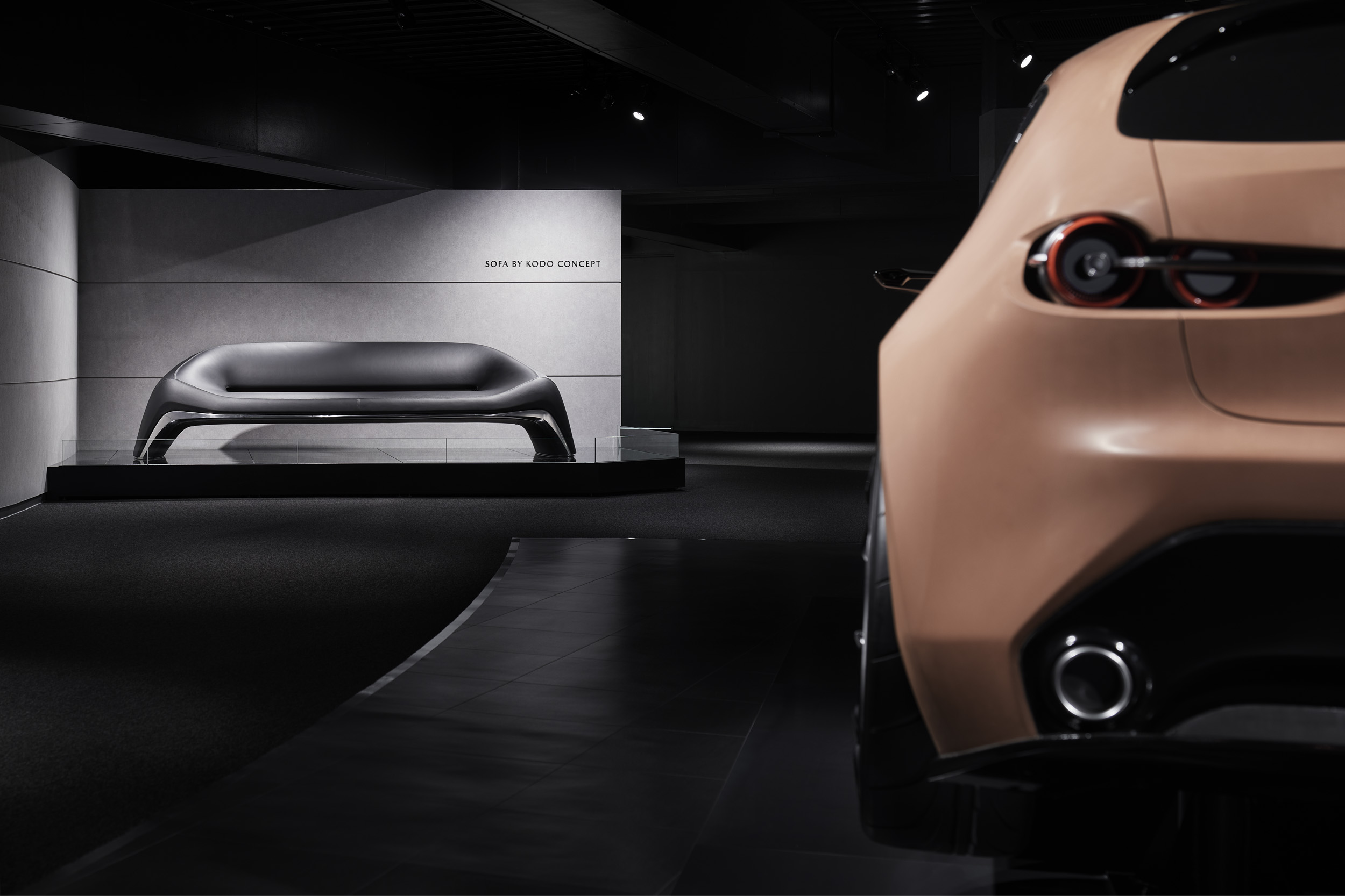 MAZDA MUSEUM の内観 4