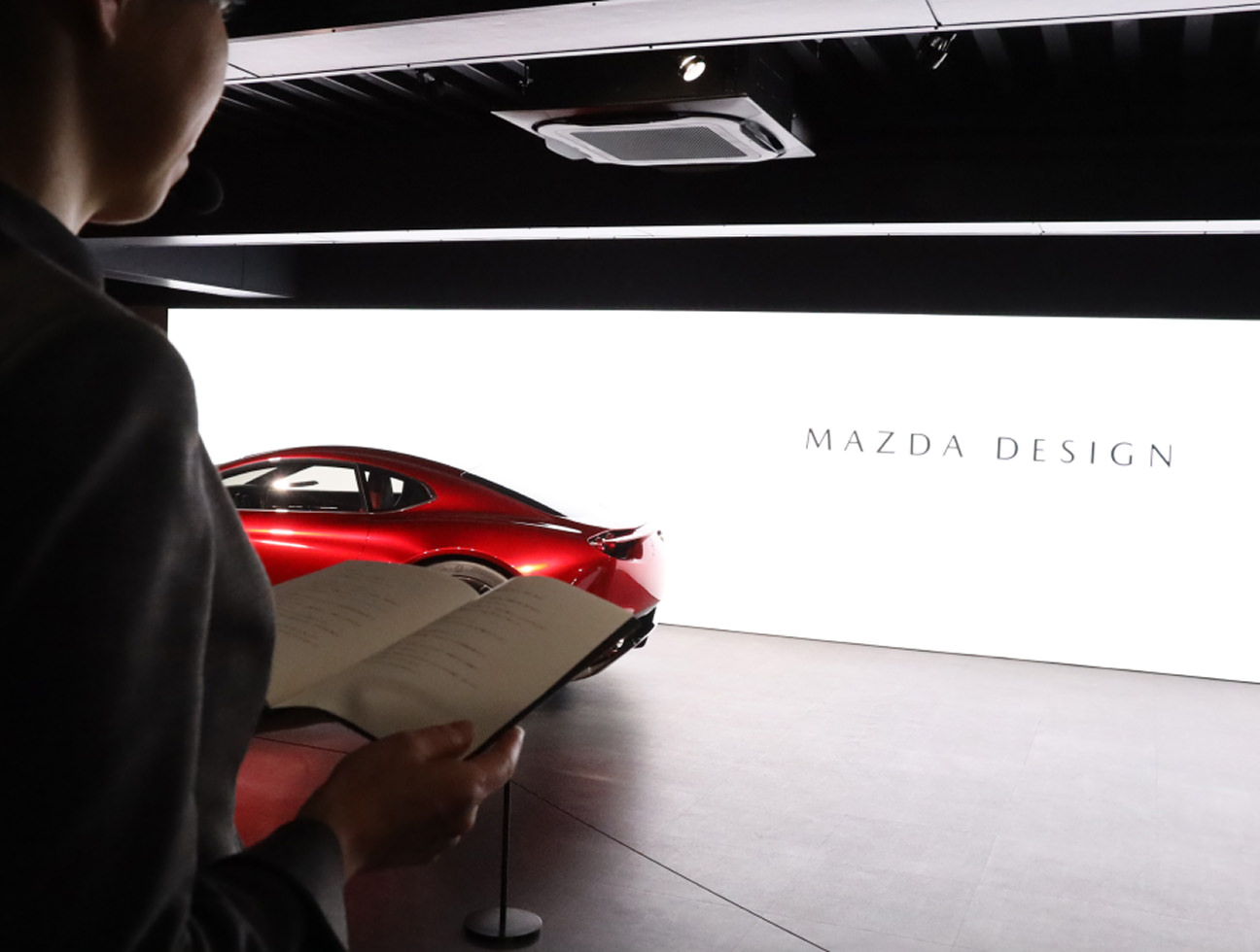 MAZDA MUSEUM の制作風景 1